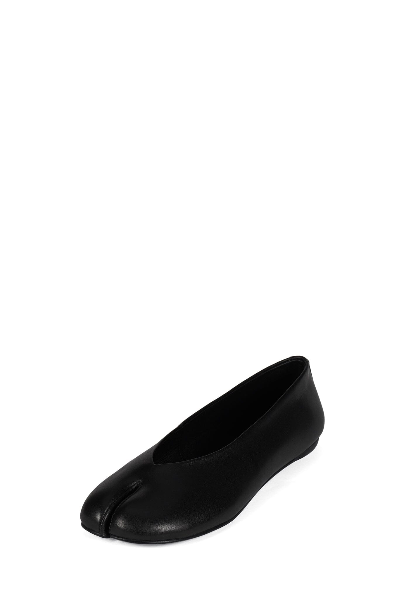 EQUINA Jeffrey Campbell Split-Toe Flat