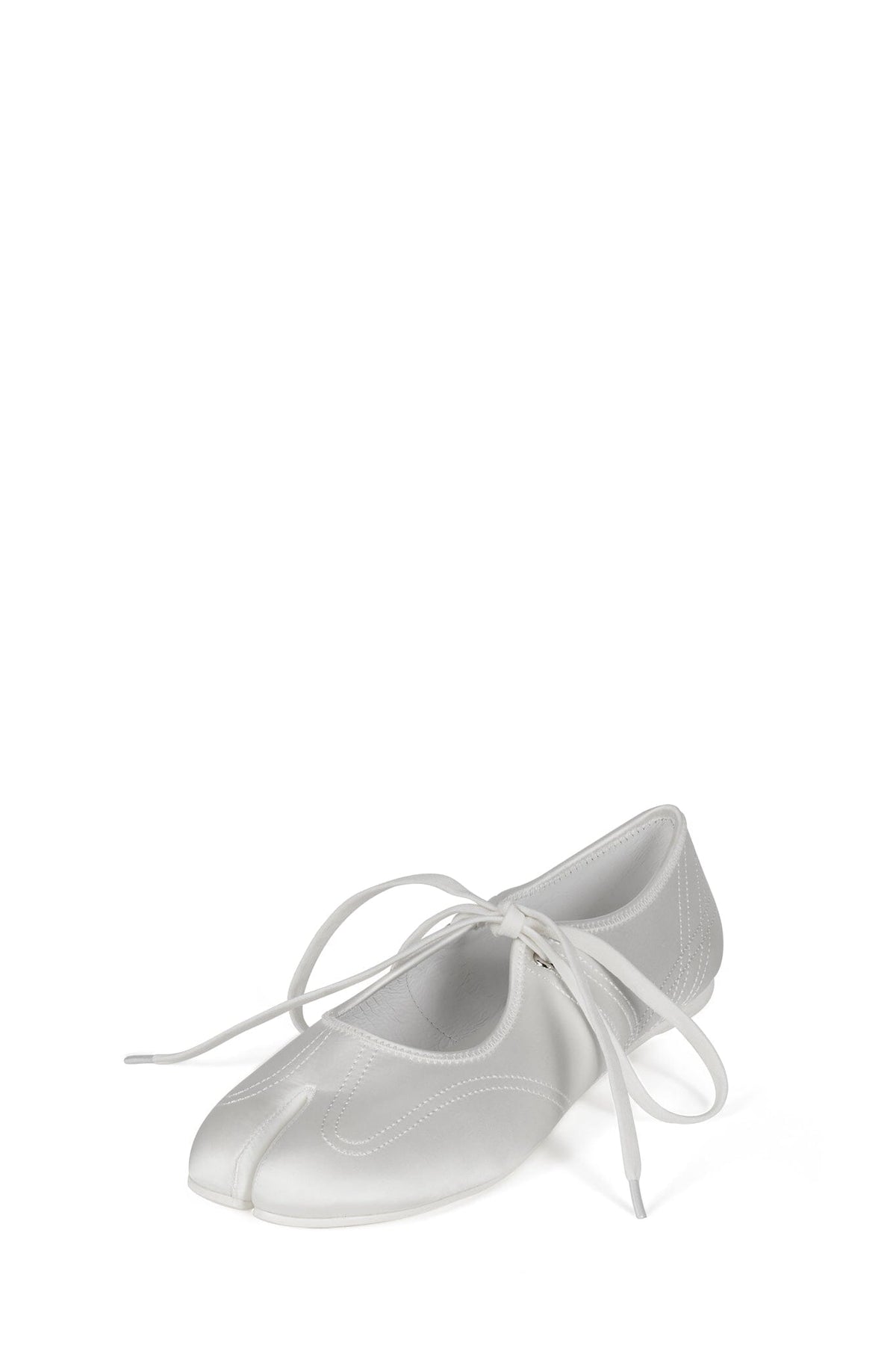 SATURNA White Satin _hover