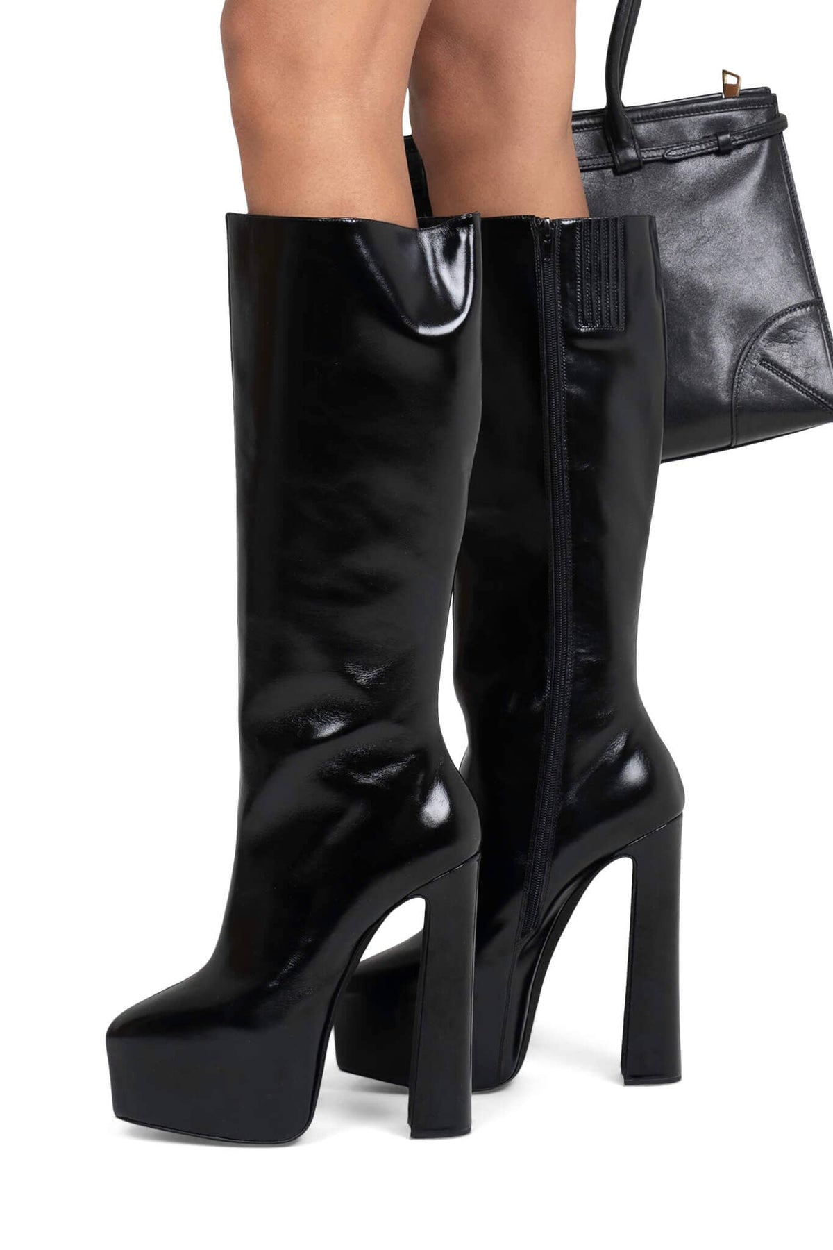 UNLEASHED Black 3
