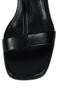AUSTERE Black