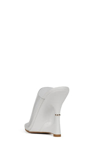 BOOYAH Jeffrey Campbell Wedge White
