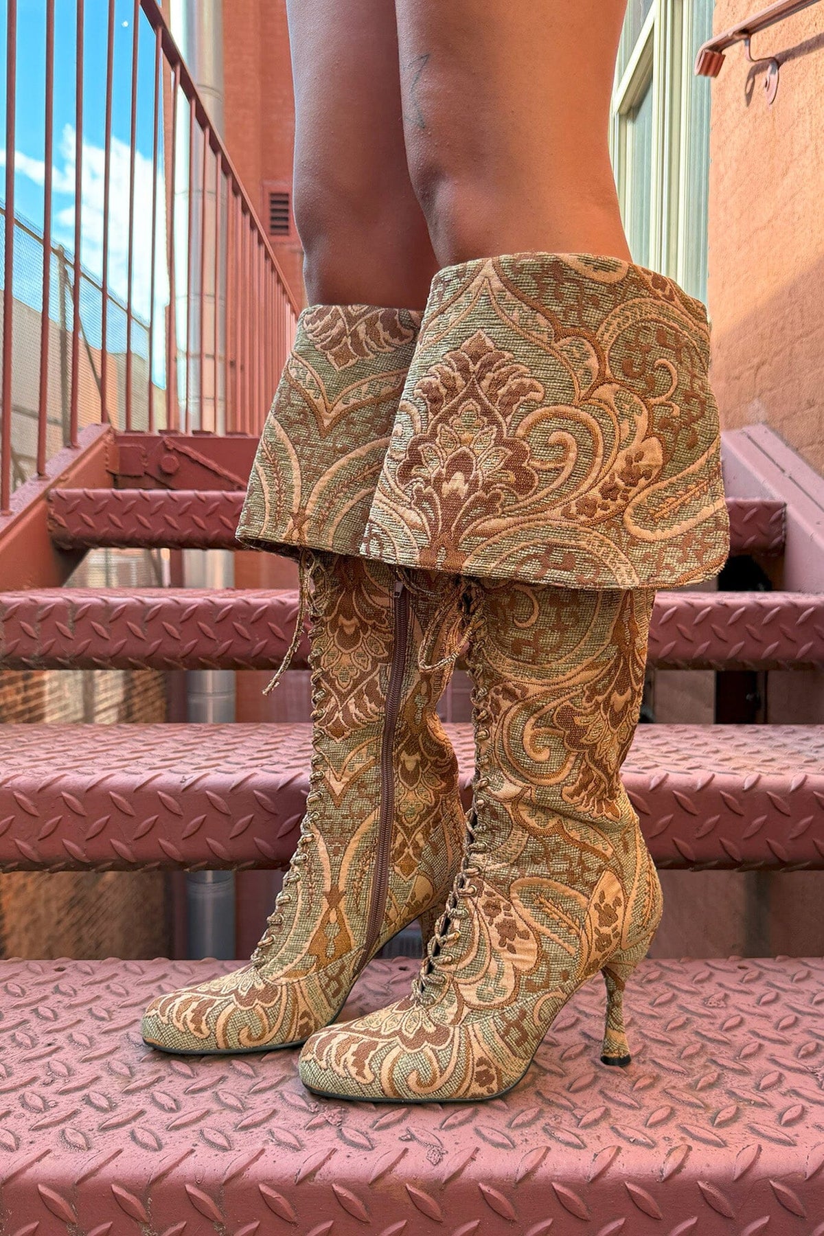 FULL-OUT Jeffrey Campbell Heeled Boot Tan Tapestry