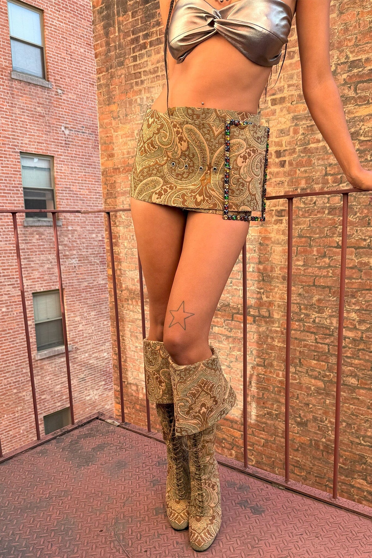 FULL-OUT Jeffrey Campbell Heeled Boot Tan Tapestry