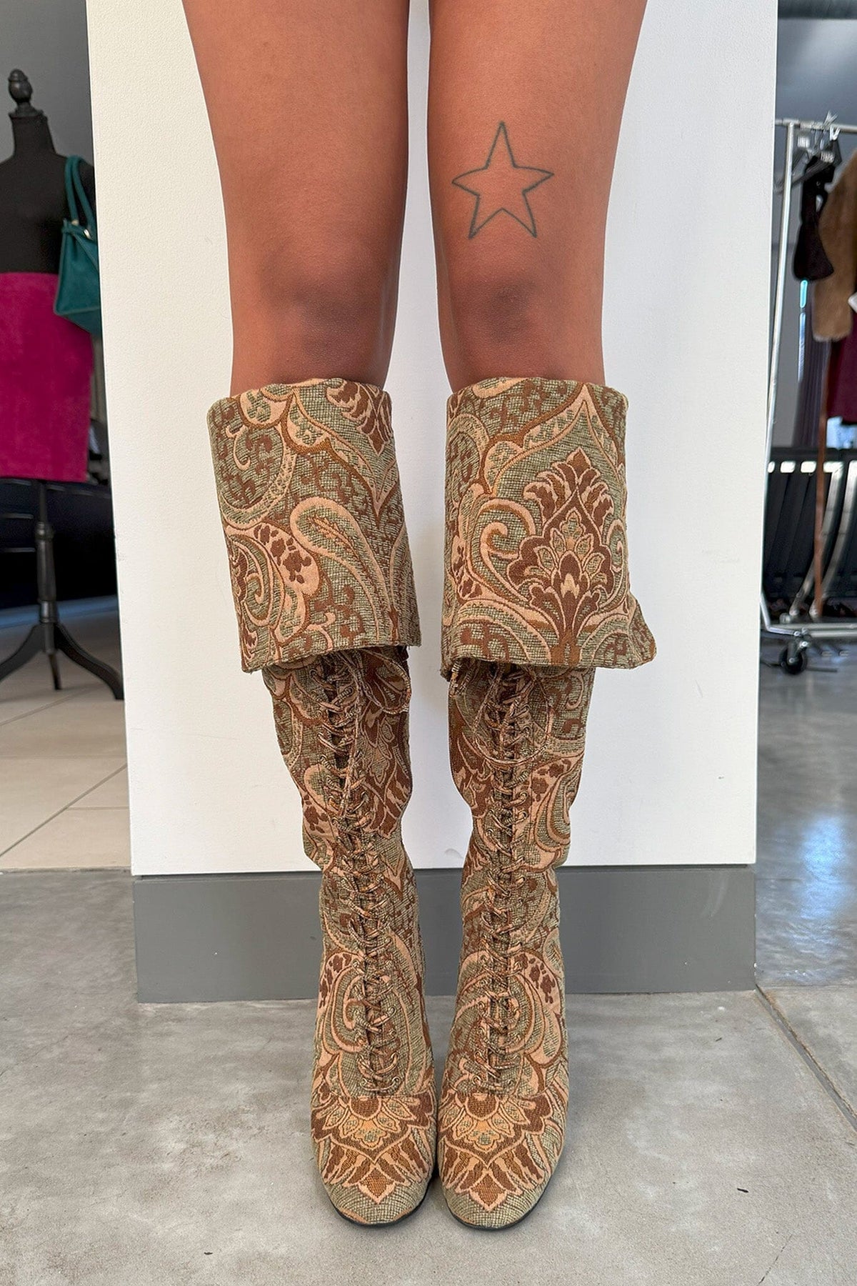 FULL-OUT Jeffrey Campbell Heeled Boot Tan Tapestry