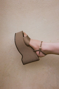 FUNKYTOWN Brown White Dot _hover
