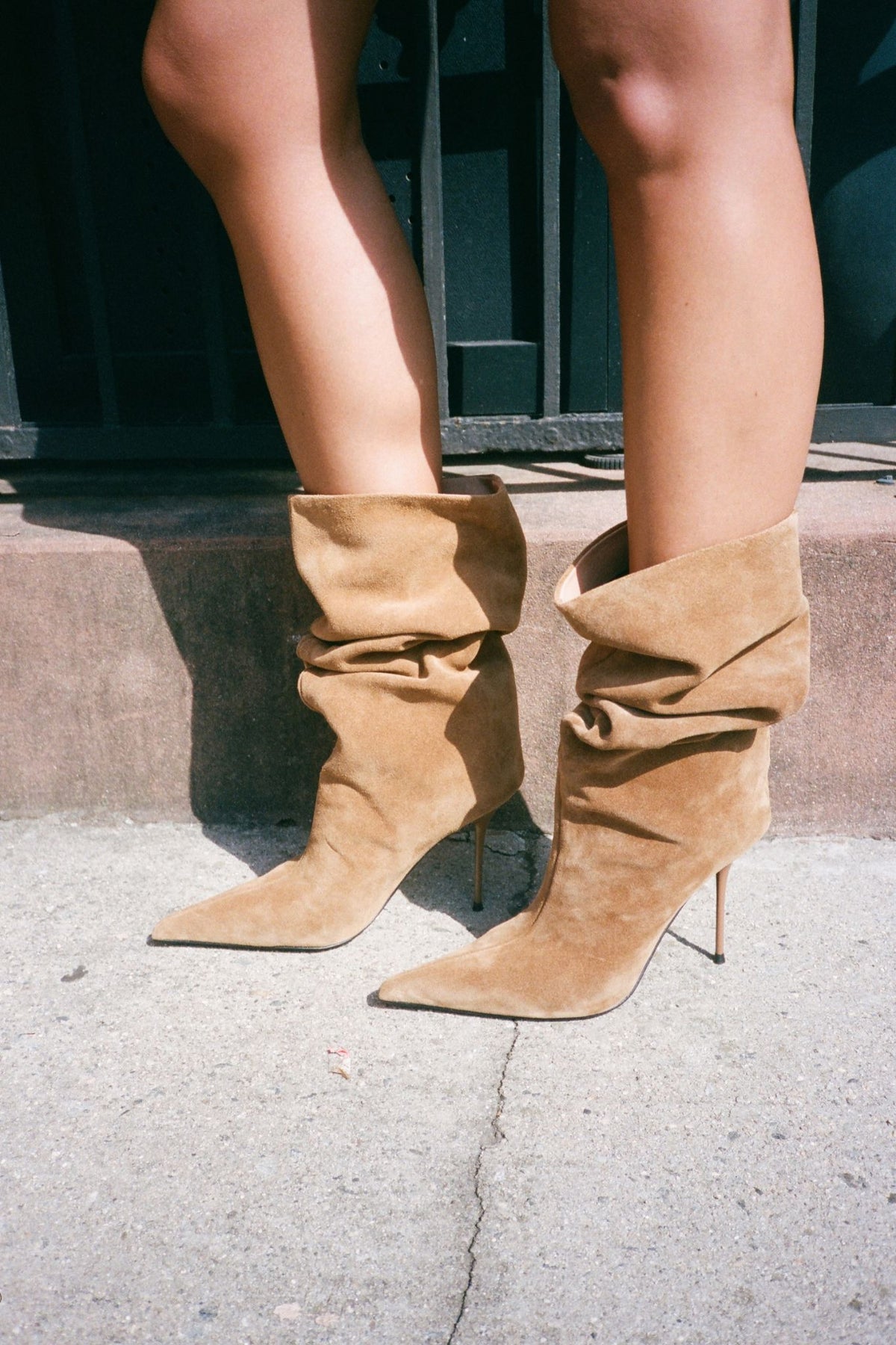 GIVE-IT Heeled Boot Brown Suede _hover