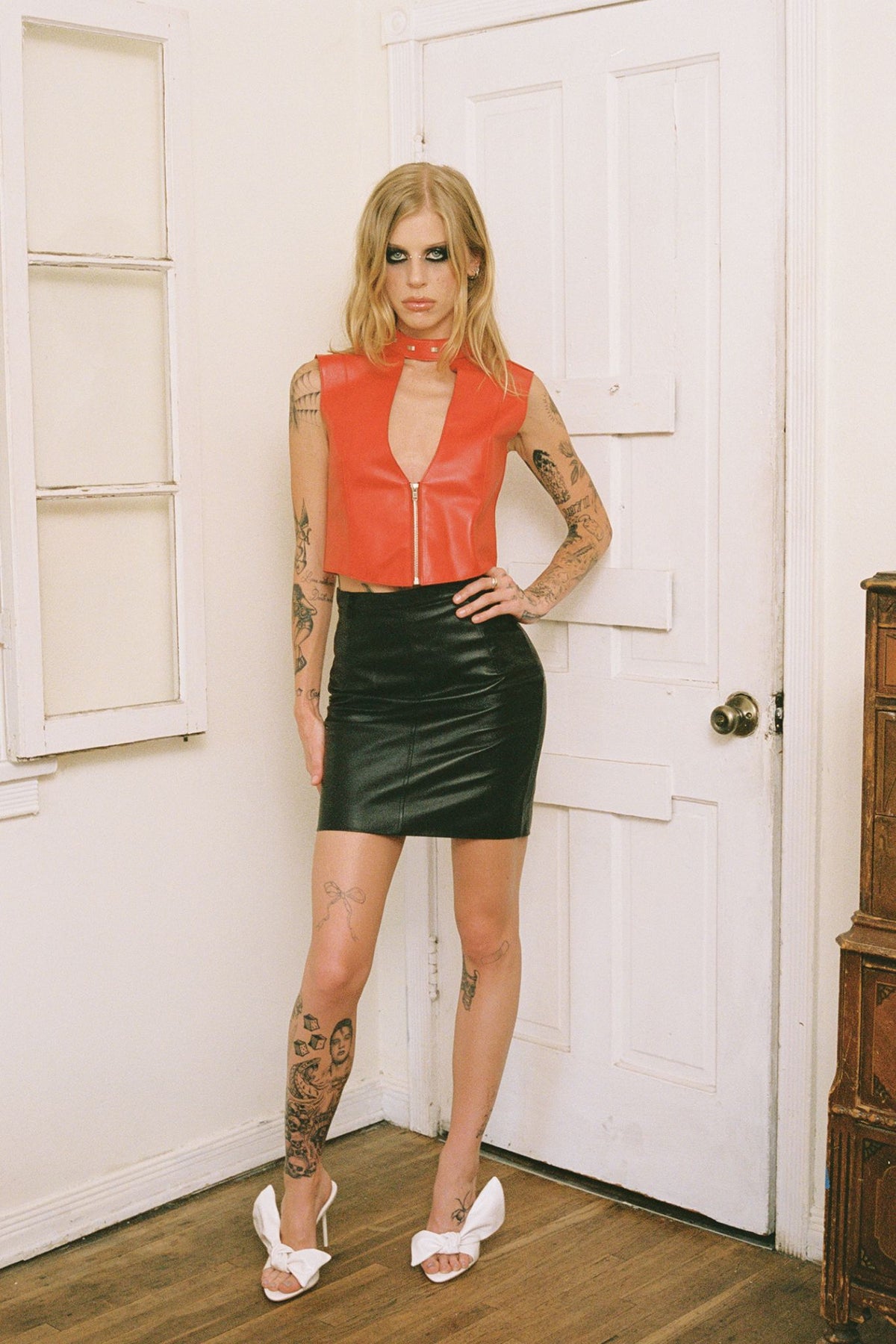 HEAVYMETAL Jeffrey Campbell Top Red _hover