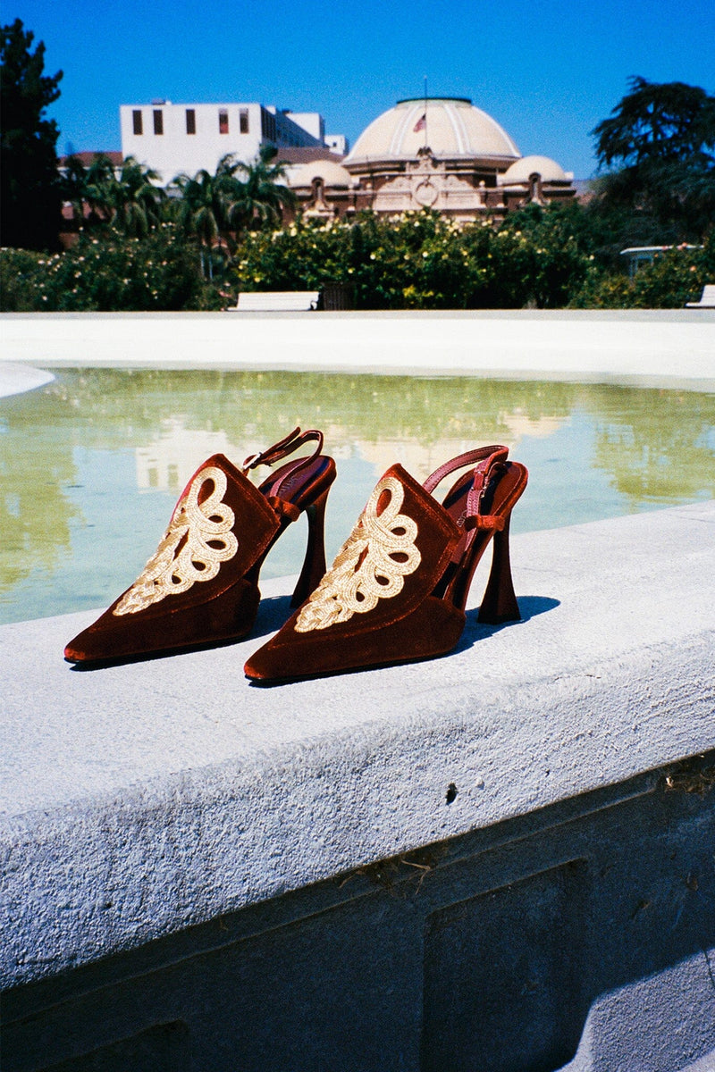 HUZZAH Jeffrey Campbell Slingback Heel Wine Velvet Gold
