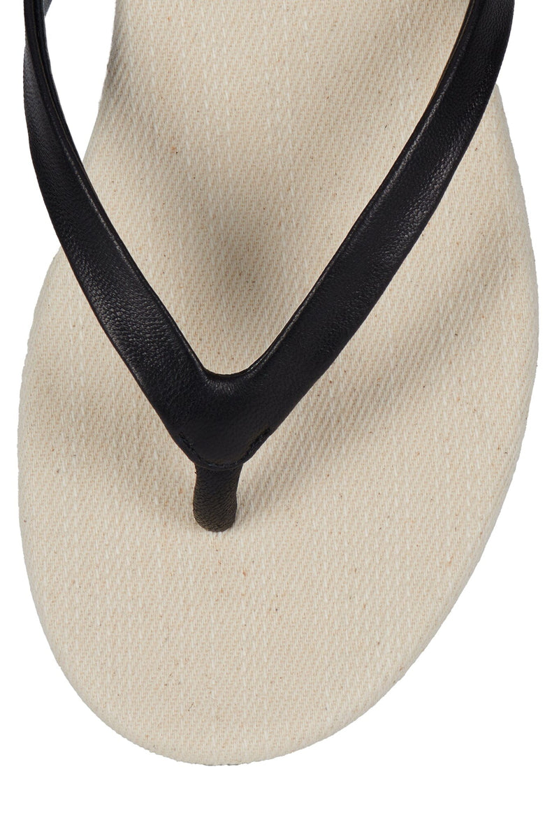 KIERRA Jeffrey Campbell Thong Sandal Black Cream Combo