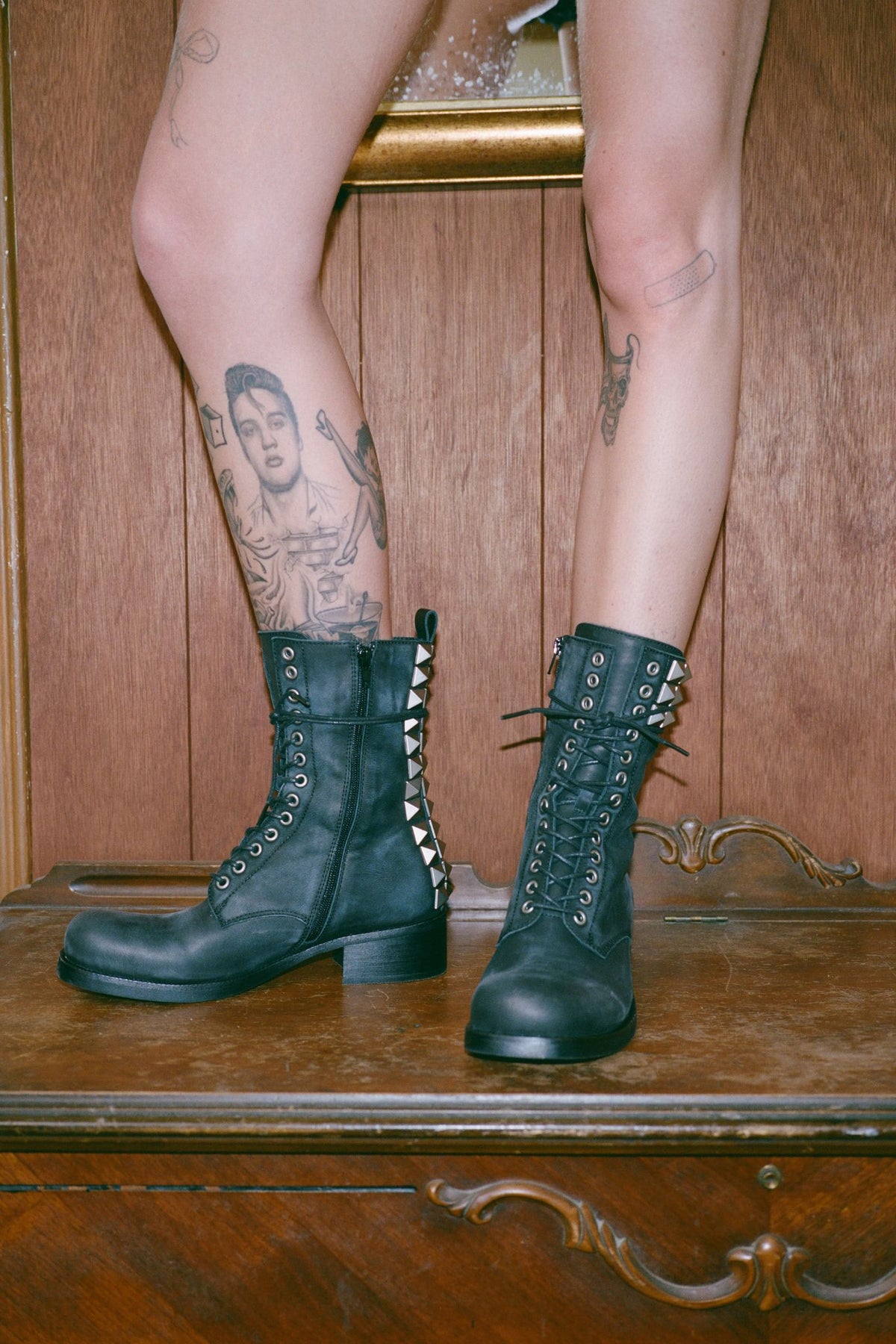 LNDN-TWN-S Black Silver _hover