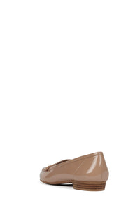 OLD-SOUL Jeffrey Campbell Loafer Beige Patent Nat Stack