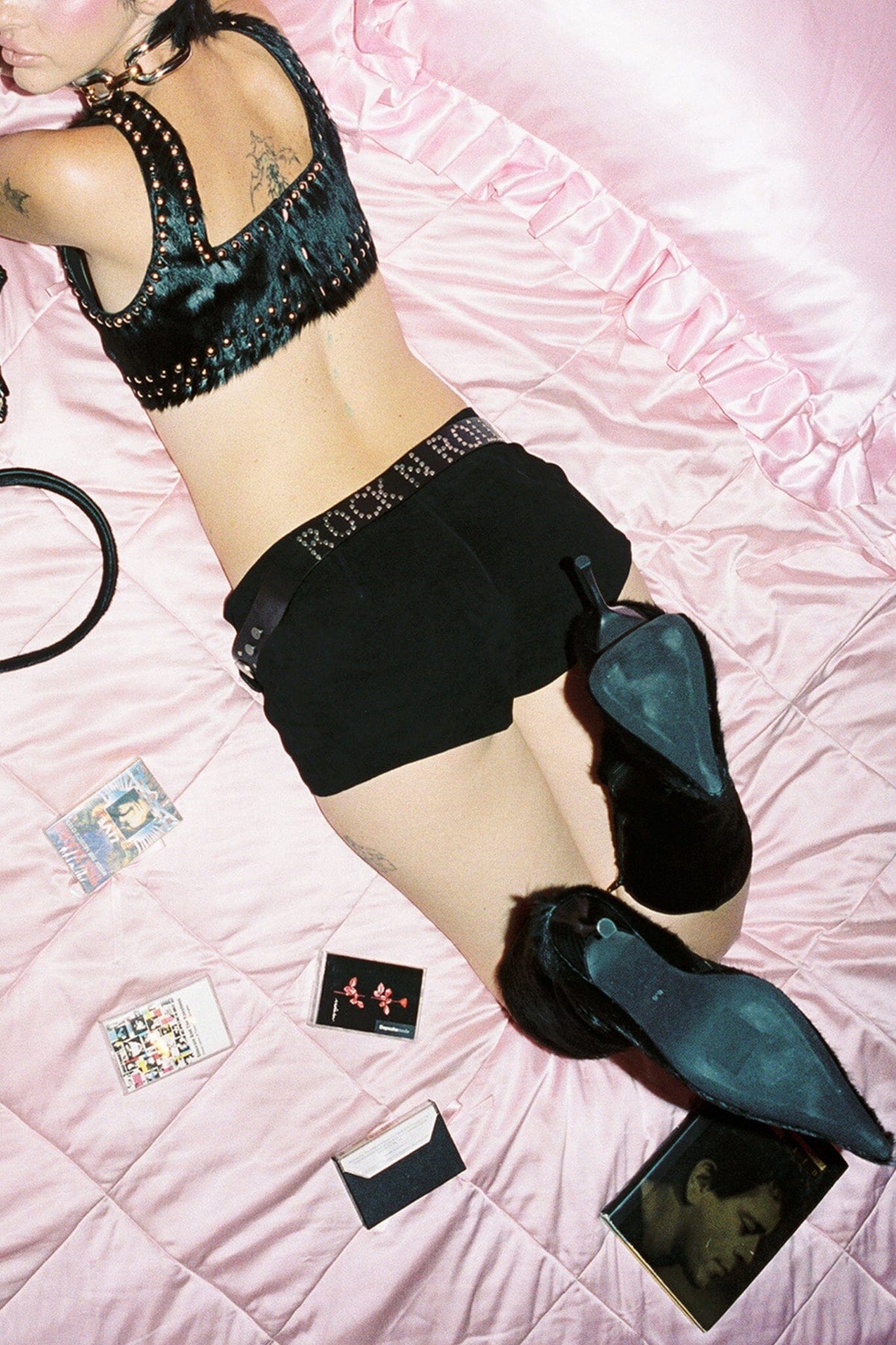 OUT-WEST SHORTS Jeffrey Campbell Shorts Black Suede