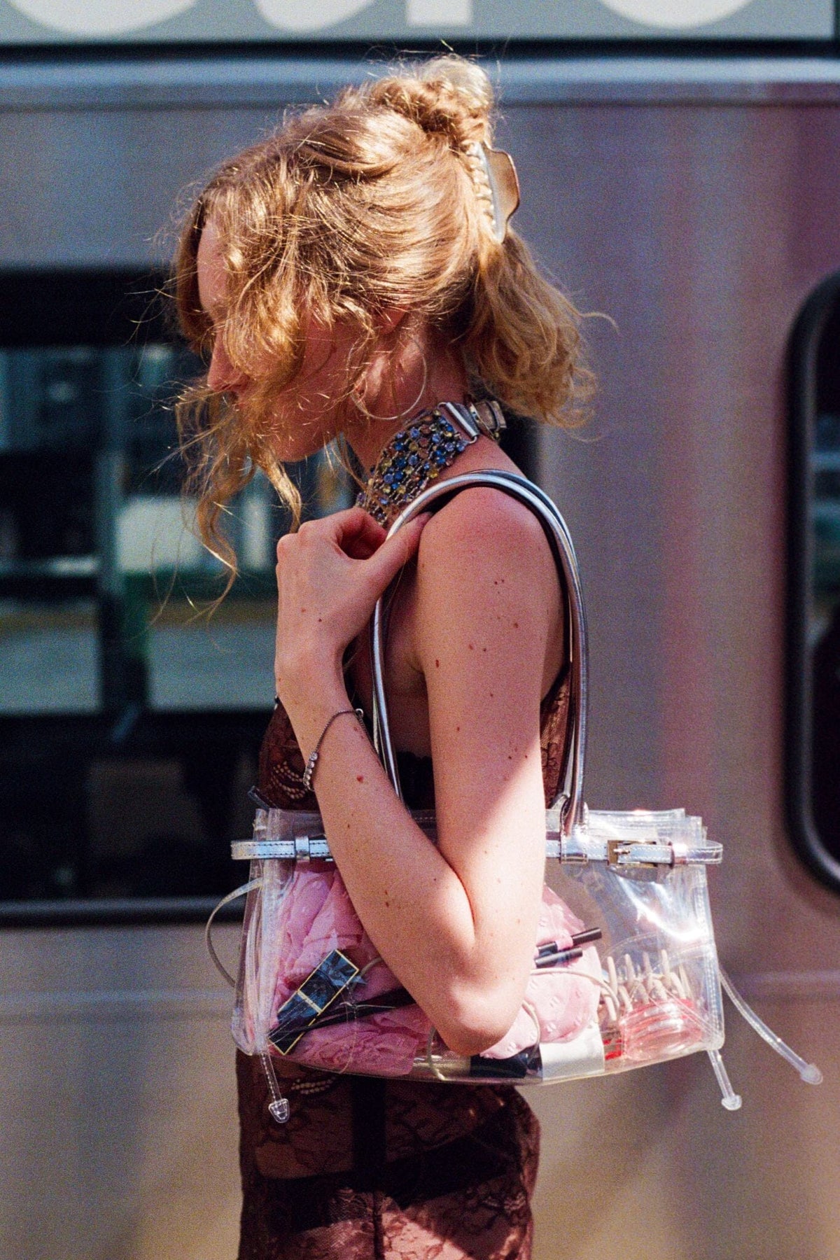 PESKY-V Clear _hover