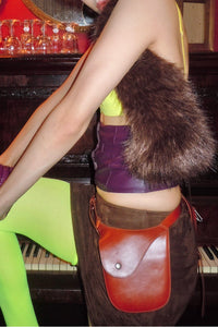 POCHETTE Tan Cross-back Harness Bag
_hover