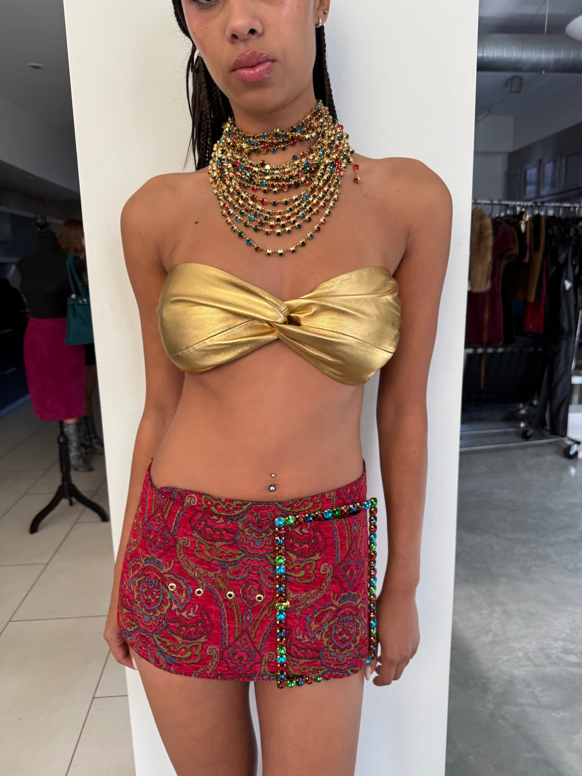 PSYCHIC TOP Jeffrey Campbell Top Dark Gold _hover