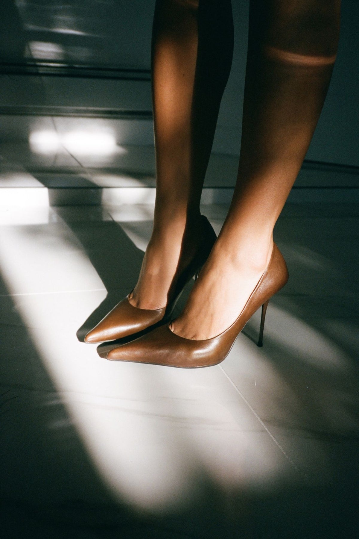 PUCKER Pump Brown _hover