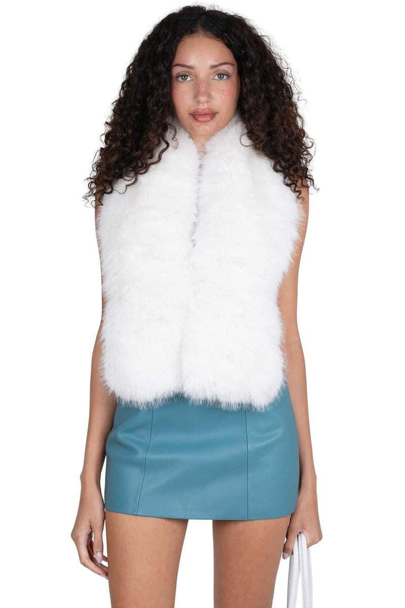 ROMANOV-F TOP Jeffrey Campbell Faux-Fur Top White