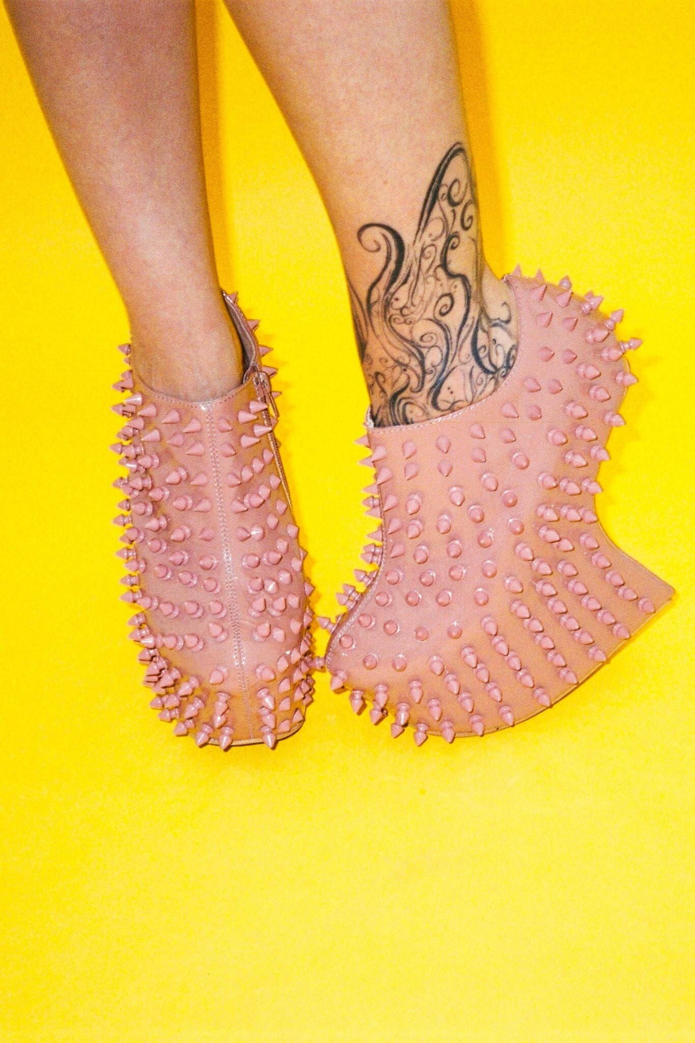 新品 オリバーガル Spiked Up Pumps Oliver Gal Spiked Up Pumps キャンバスアート (Oliver Gal/キャンバス