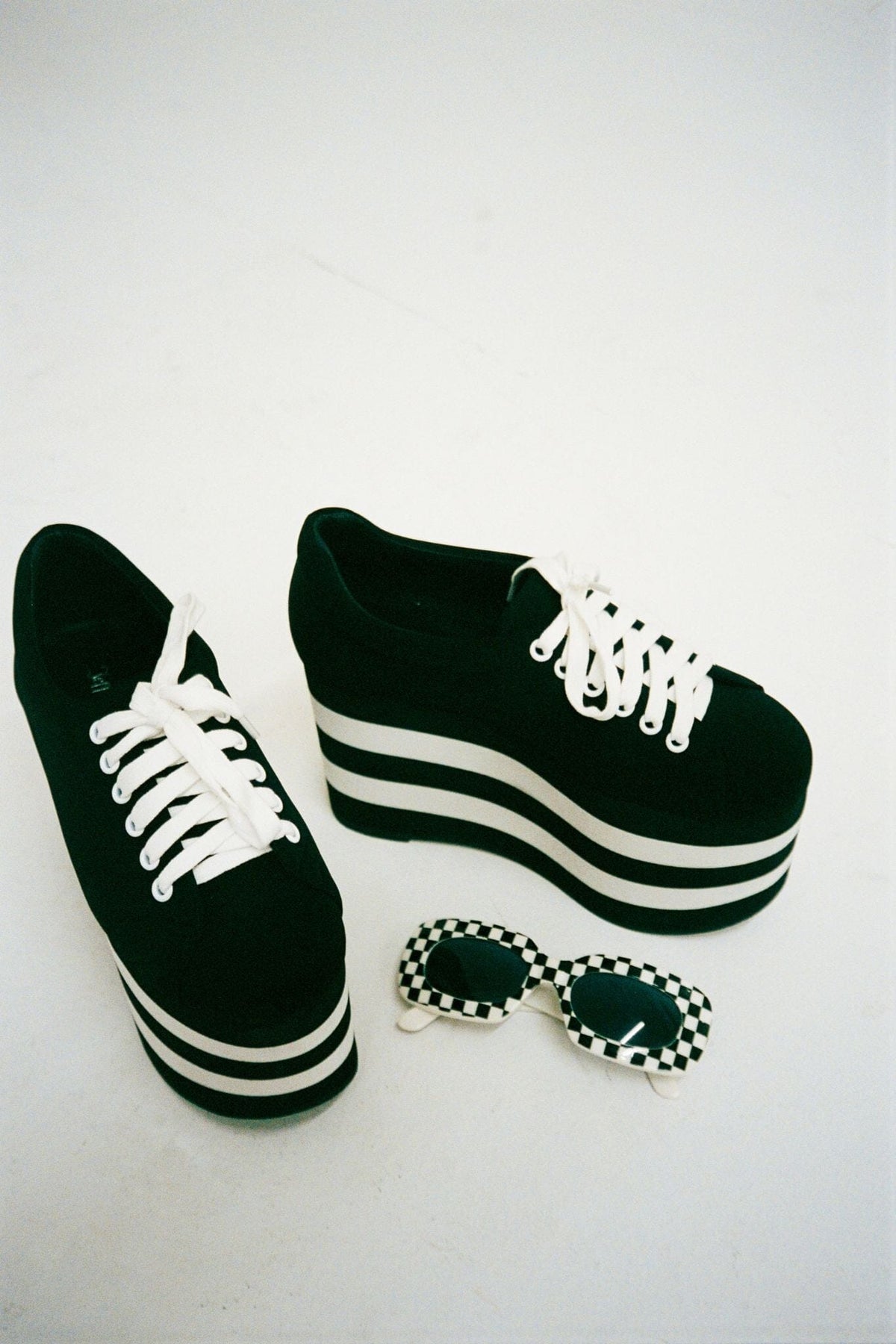 SPORTY-2 Black White 10