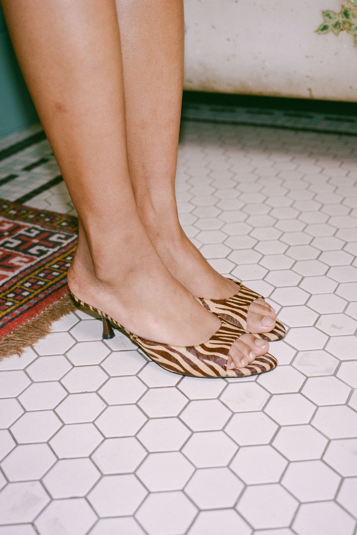 SPY-KID-F Jeffrey Campbell Heeled Sandal Beige Zebra _hover