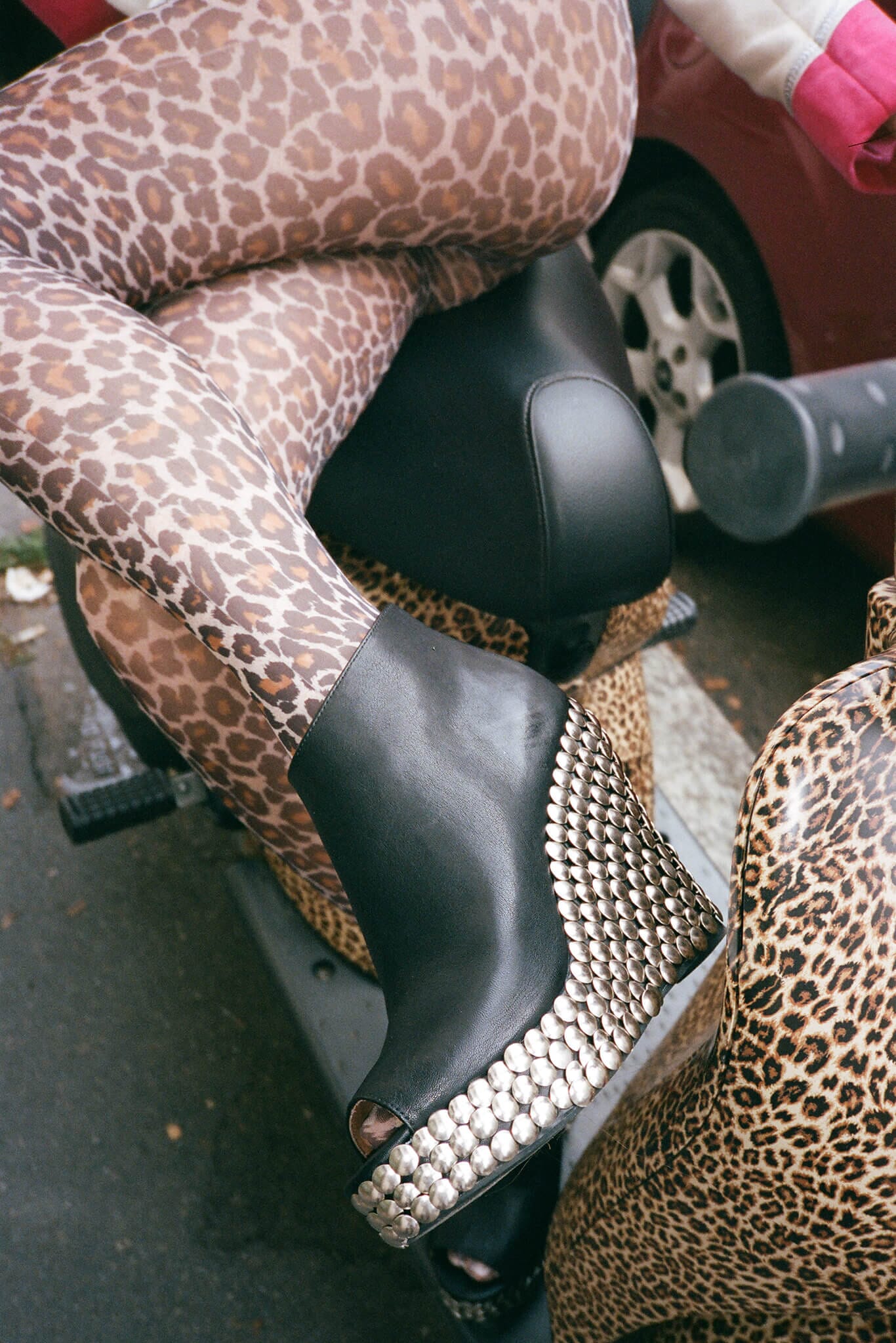 Jeffrey campbell leopard shops booties