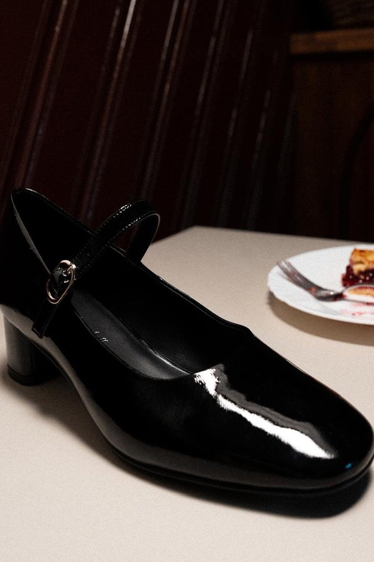 TOP-CLASS Jeffrey Campbell Mary-Jane Black Crinkle Patent