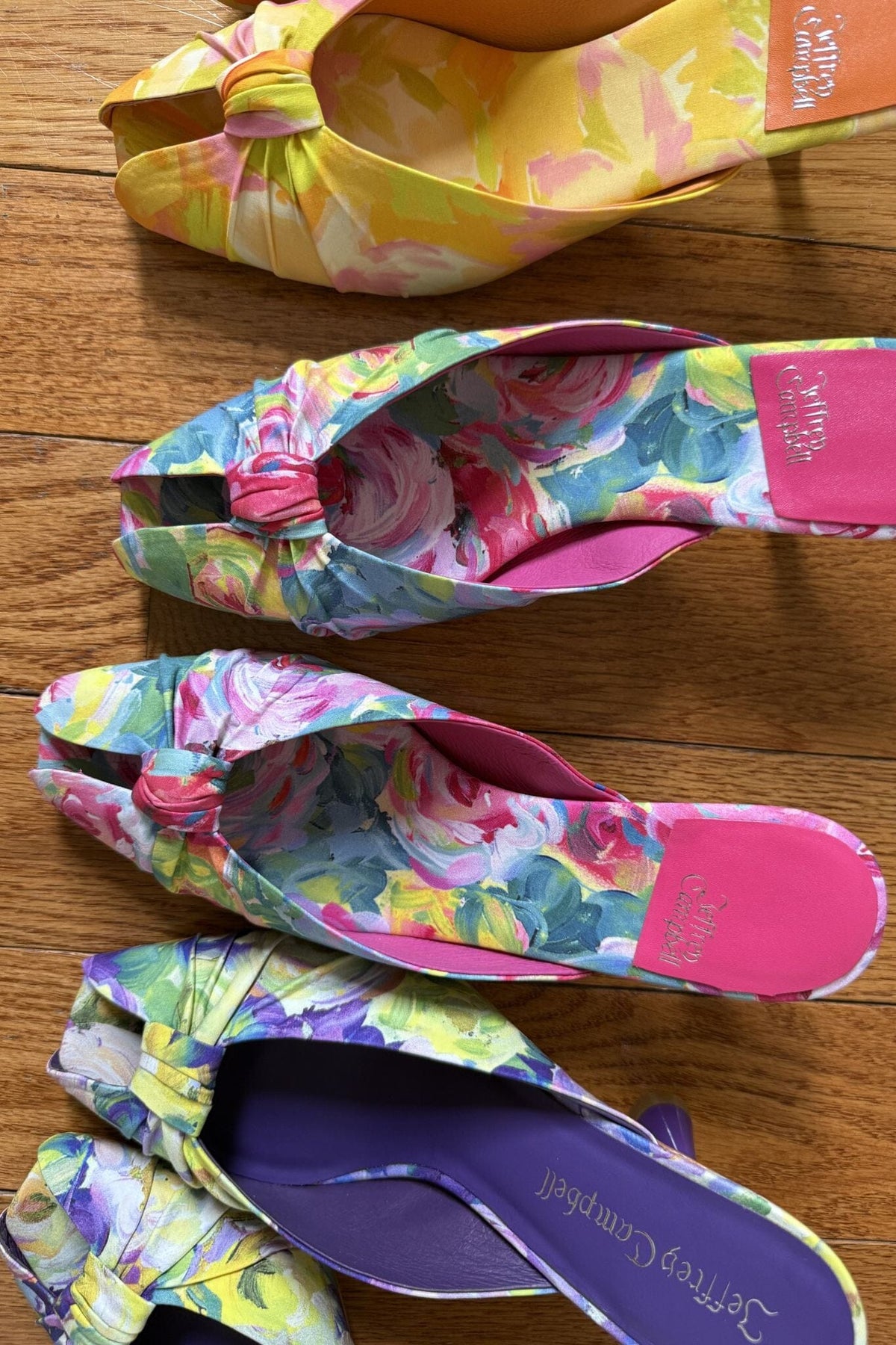 TWISTA-L Fuchsia Multi Floral _hover