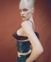 YVONNE Jeffrey Campbell Top Brown Satin _hover