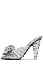 BLOSSOMED Jeffrey Campbell Grey Satin Silver 6 