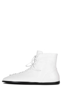 BOXXED YYH White 6 